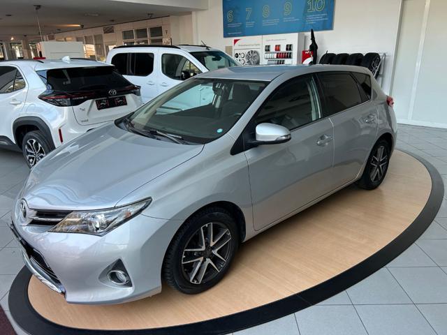 TOYOTA Auris 1.4 D-4D Active