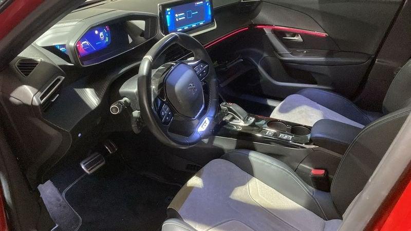 Peugeot 2008 motore elettrico 136 CV GT Pack