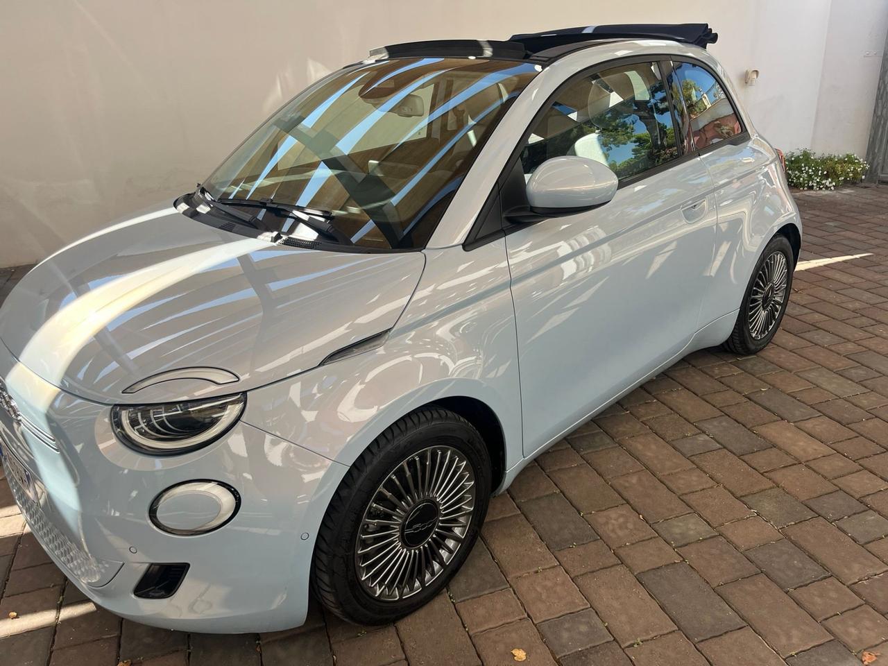 Fiat 500 500e Cabrio 42 kWh Passion