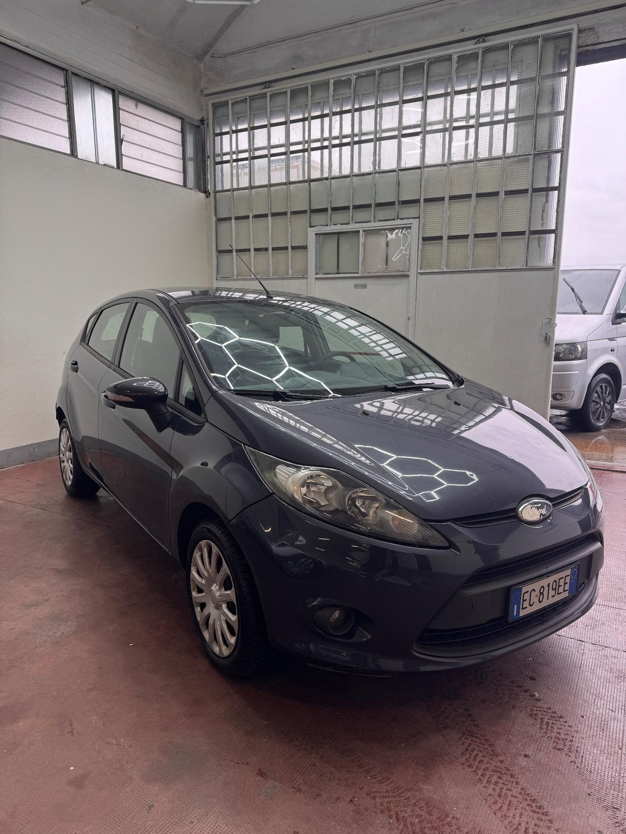 Ford Fiesta 1.4 5 porte Bz.- GPL Titanium
