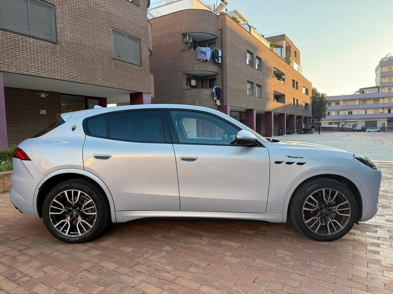 Maserati Grecale MHEV 330 CV AWD Modena