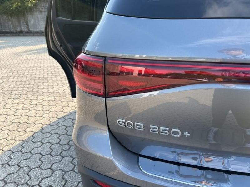 Mercedes-Benz EQB 250+ AMG Line Advanced