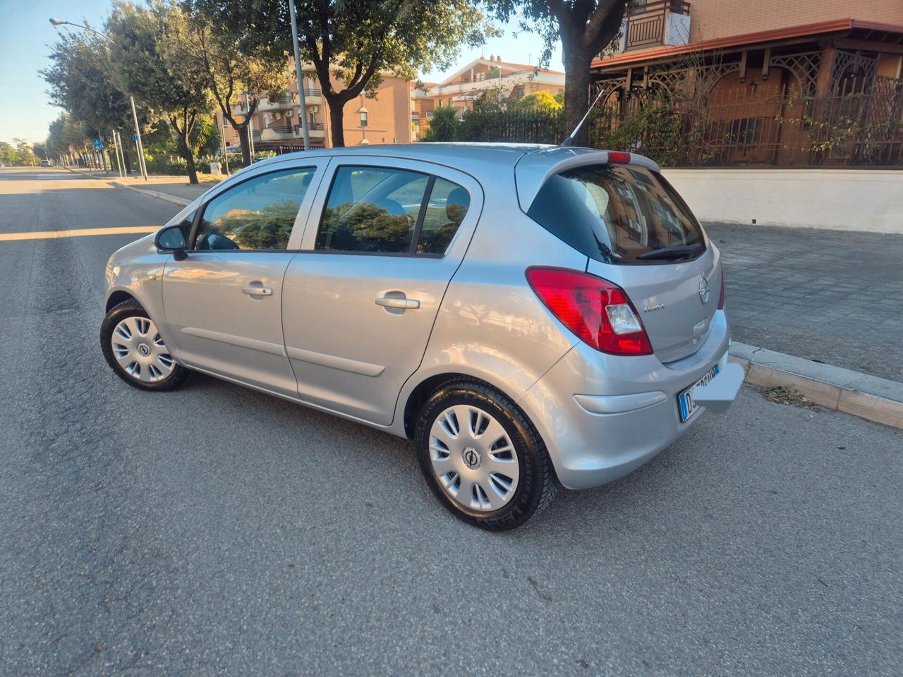 Opel Corsa 1.2 5 porte Enjoy anno 07