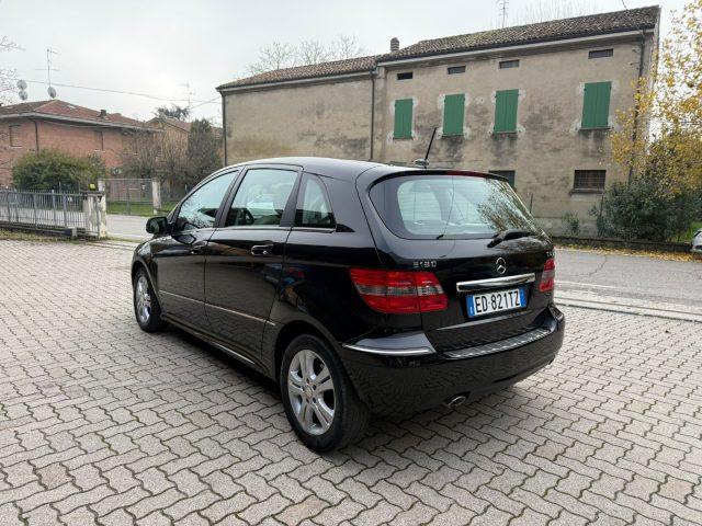 MERCEDES-BENZ B 180 CDI Premium