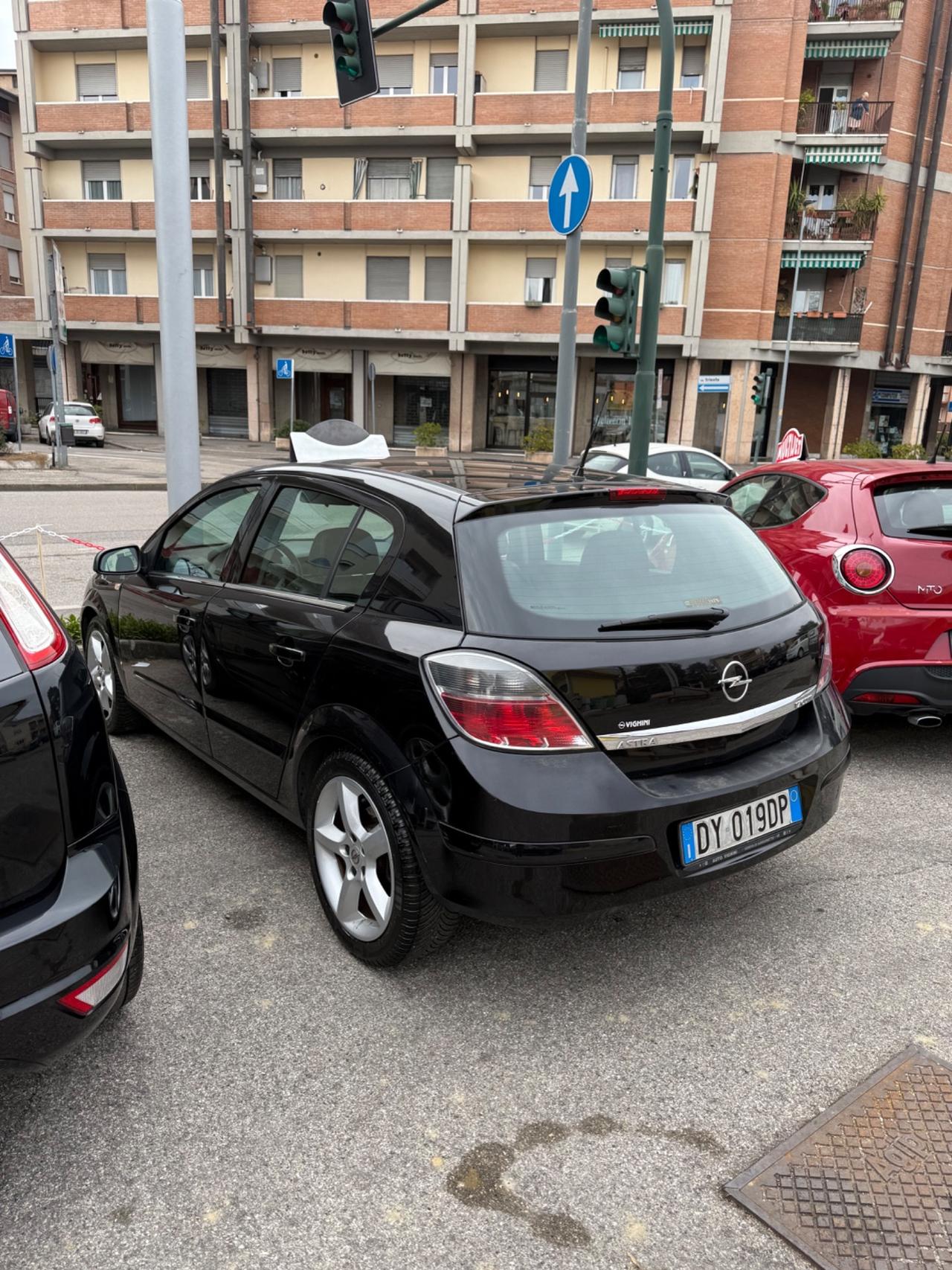 Opel Astra 1.7 CDTI 110CV ecoFLEX 5 porte Enjoy