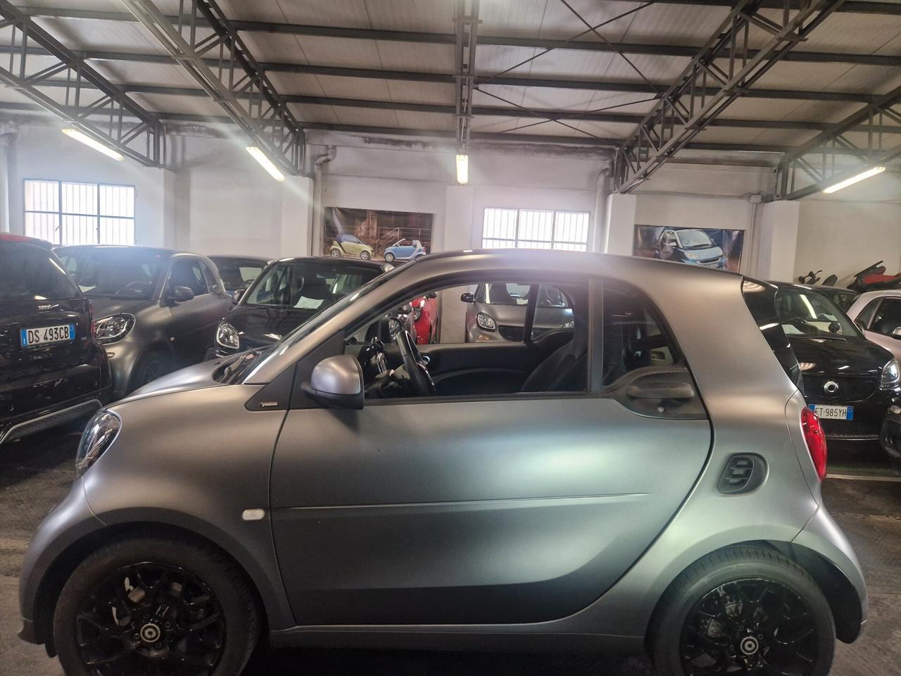 Superpassion matt grey solo 36000km strafull