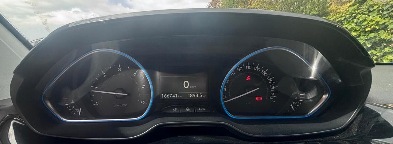 Peugeot 2008 BlueHDi 120 S&S Allure