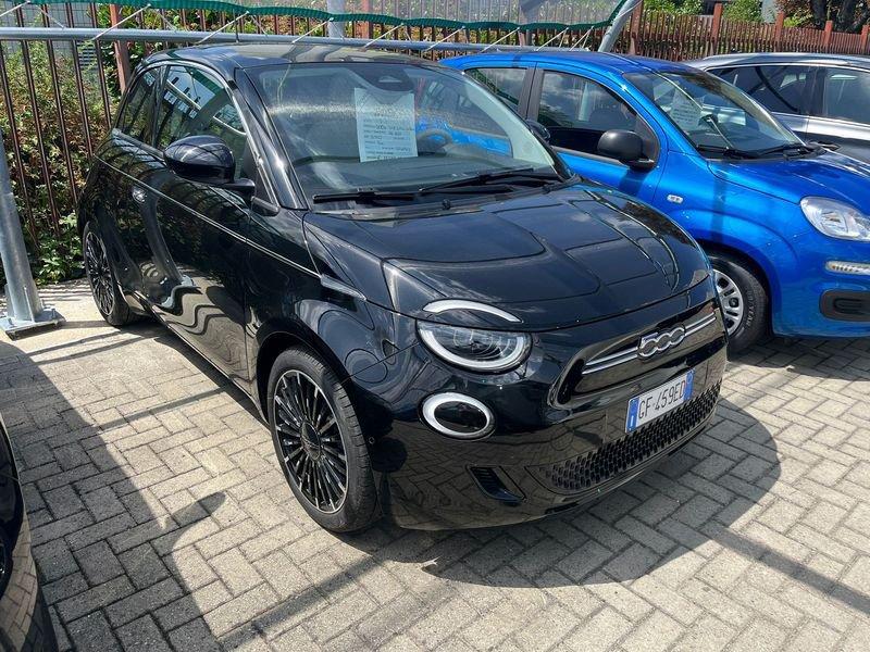 FIAT 500 500e 3+1 42 kWh La Prima