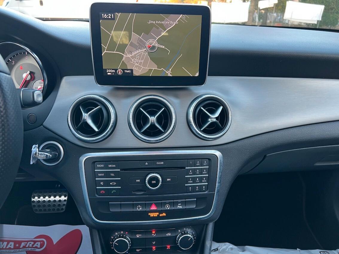 Mercedes-Benz CLA 220 CDI Shooting Brake Premium AMG TETTO APRIBILE FULL