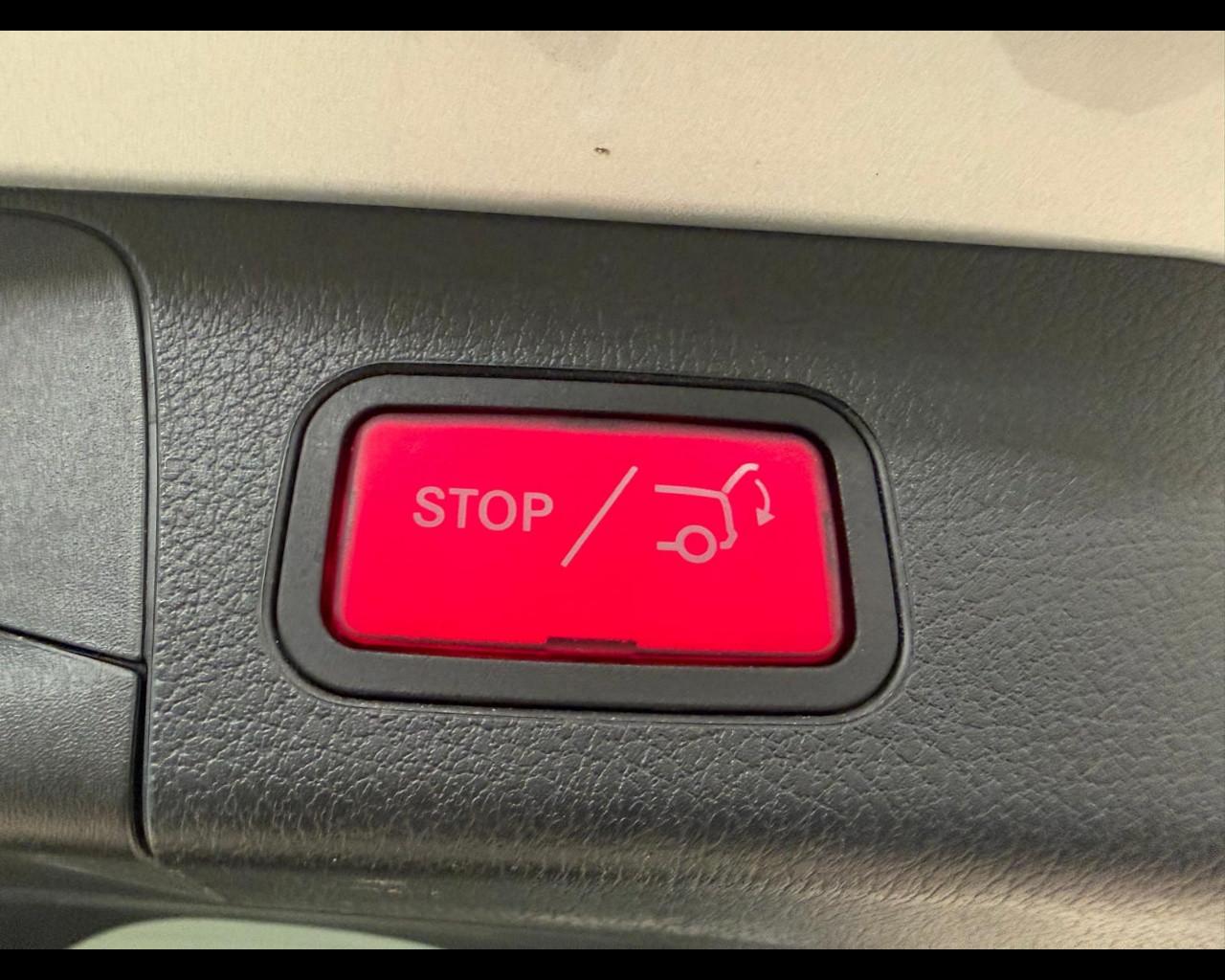 Mercedes-Benz GLB (X247) - GLB 200 d Automatic Sport Plus