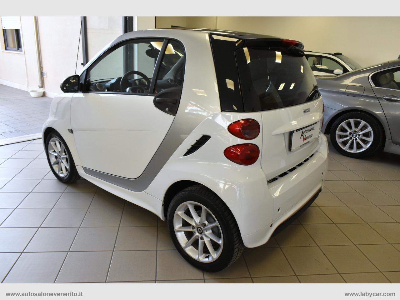SMART fortwo 1000 52 kW MHD coupé passion