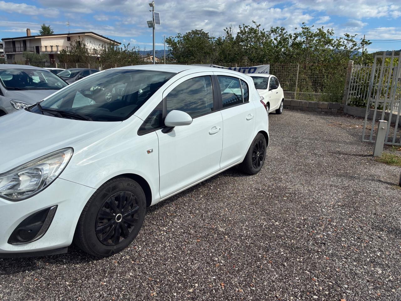 Opel Corsa 1.2 GPL 5p - 2012