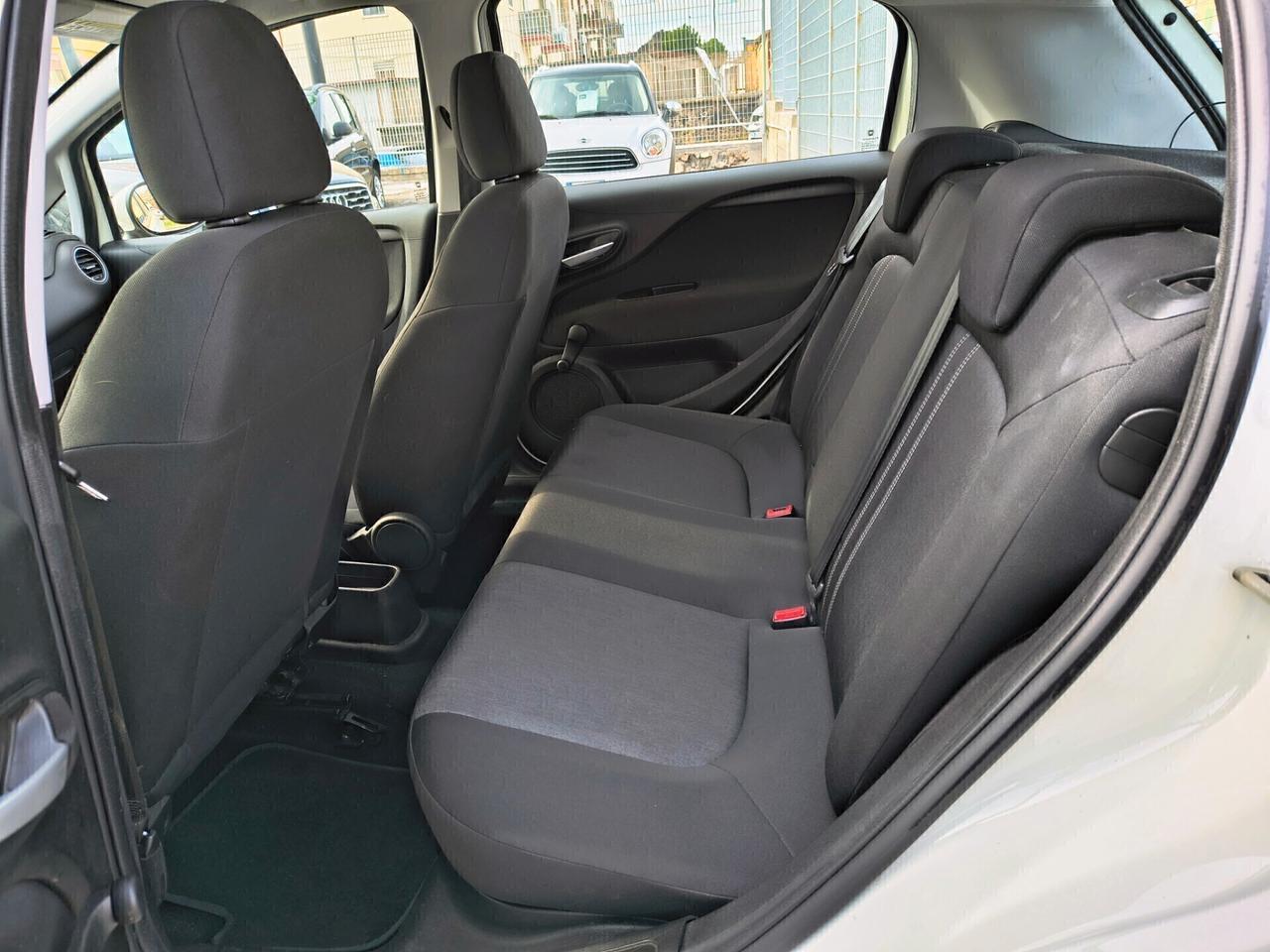 FIAT PUNTO BENZINA UNICOPROPRIETARIO ANNO 2013