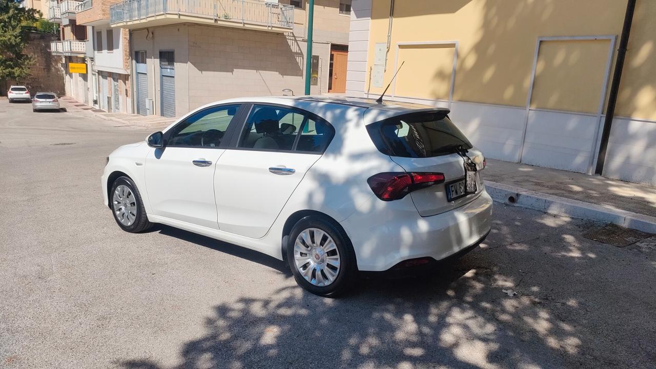 Fiat Tipo 1.3 Mjt S&S 5 porte Easy