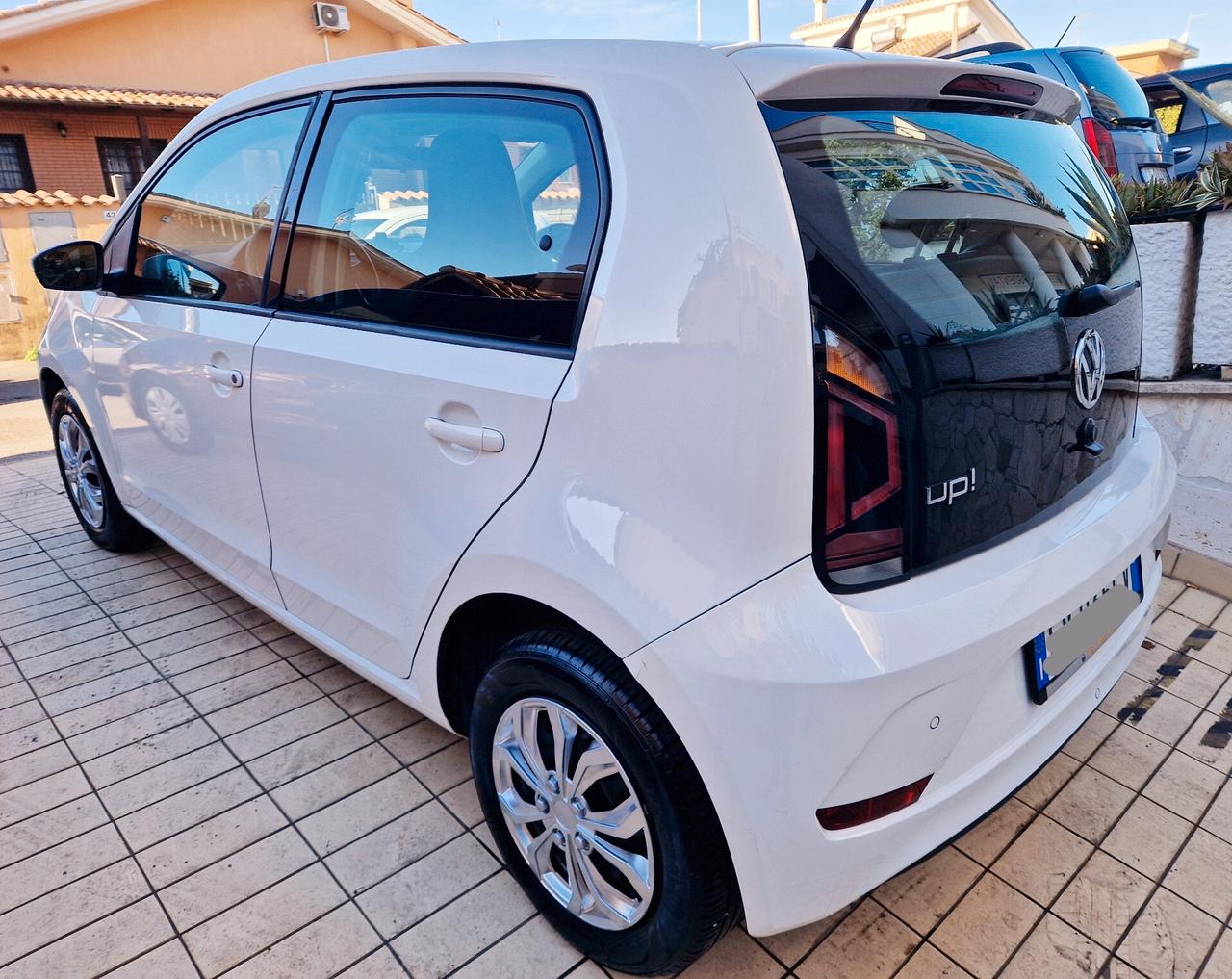 Volkswagen up! 1.0 75 CV 5p. move up!