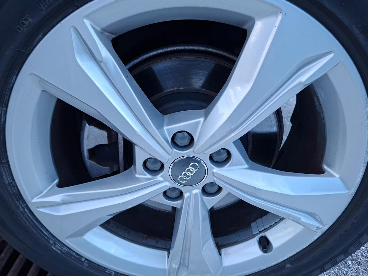 Audi Q5 2.0 TDI quattro S tronic Business