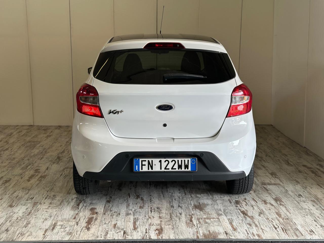 Ford Ka 1.2 Benzina Ultimate Color Ok Neopatentati