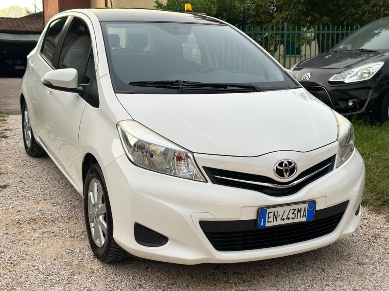 Toyota YARIS 1.0 5P NEOPAT KMCERT GARANZ UNICOPR