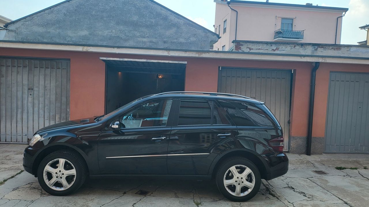 Mercedes-Benz Ml 320 2005 photo 3