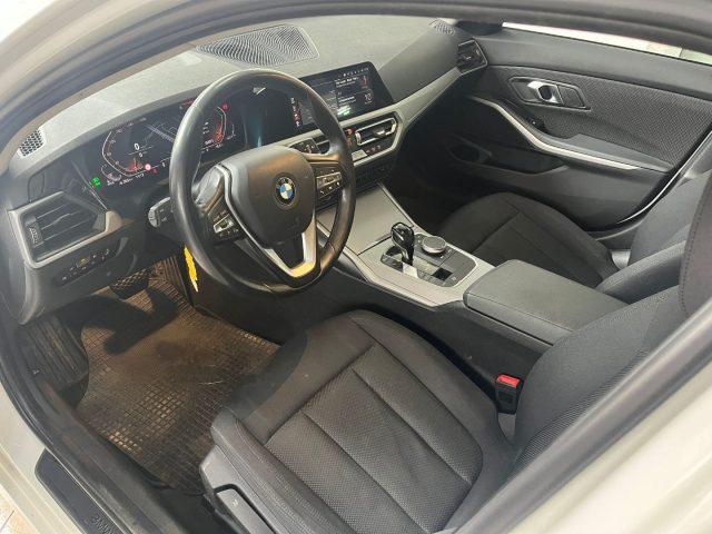 BMW 320 d Touring Business Advantage