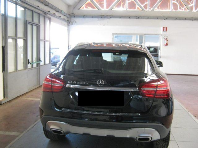MERCEDES-BENZ GLA 200 d Automatic Sport