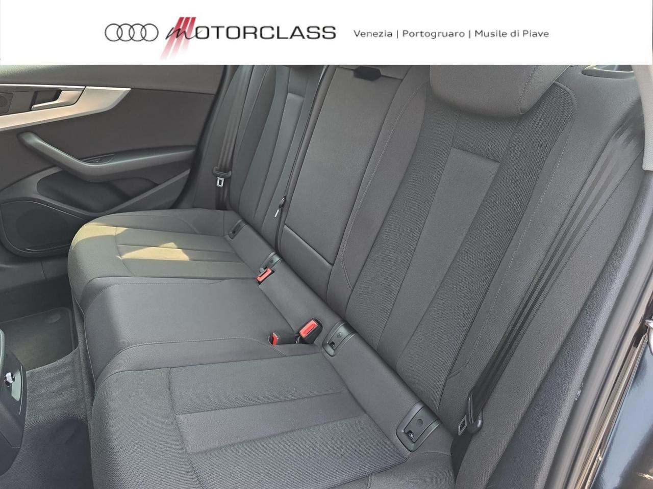 Audi A4 avant 35 2.0 tdi 150cv business sport s tronic my16