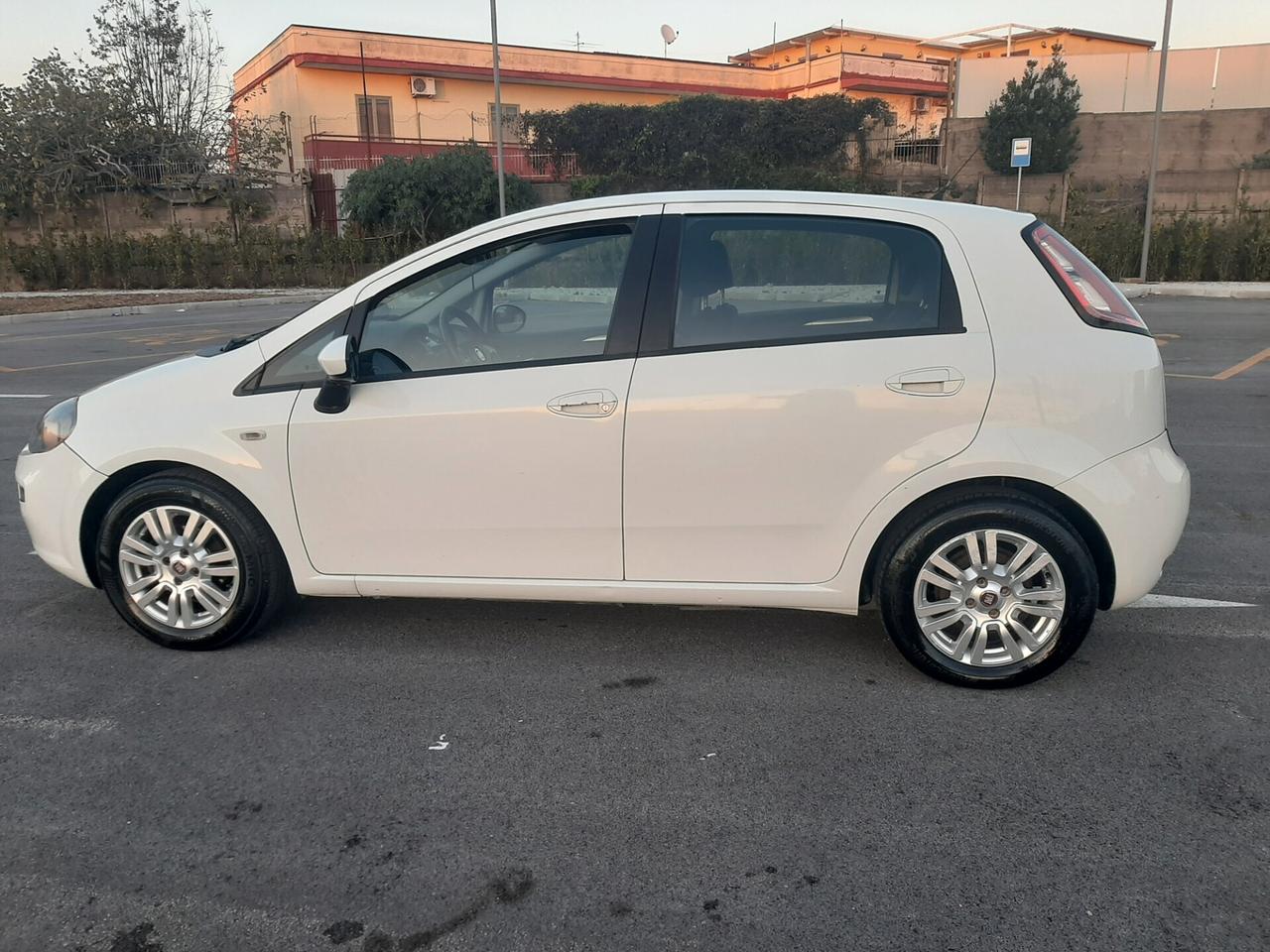 Fiat Punto 1.3 MJT II S&S 85 CV 5 porte ECO Lounge