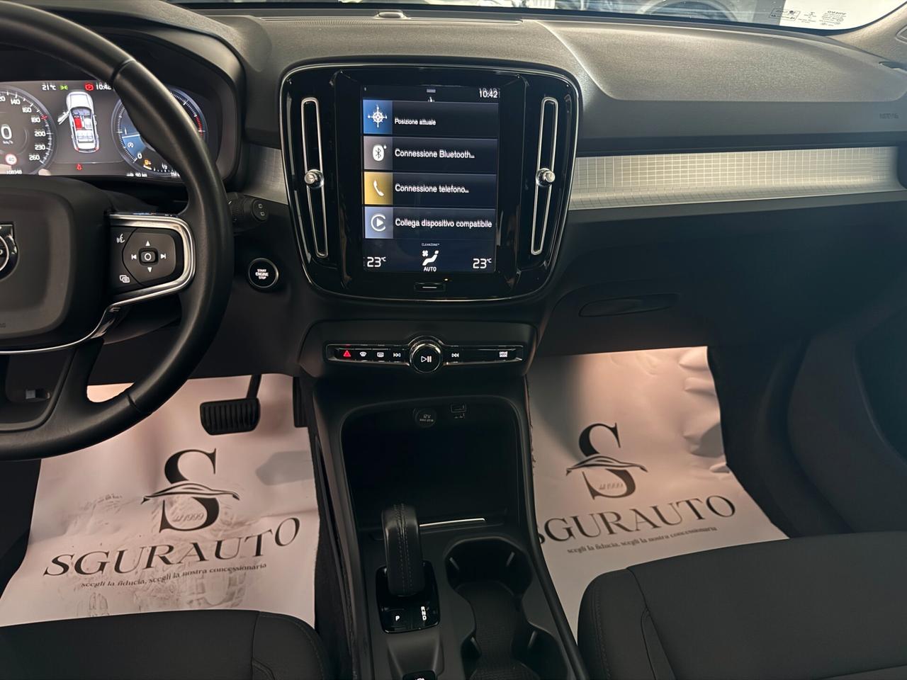 VOLVO XC40 D3 2.0 AWD GEARTRONIC MOMENTUM PRO 2020