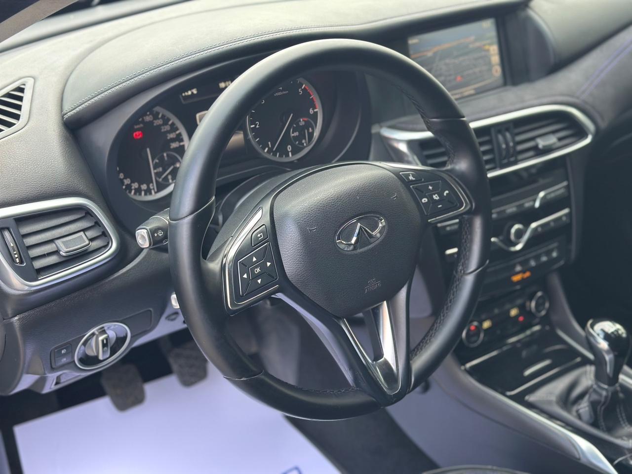 Infiniti Q30 1.5 diesel Premium Tech