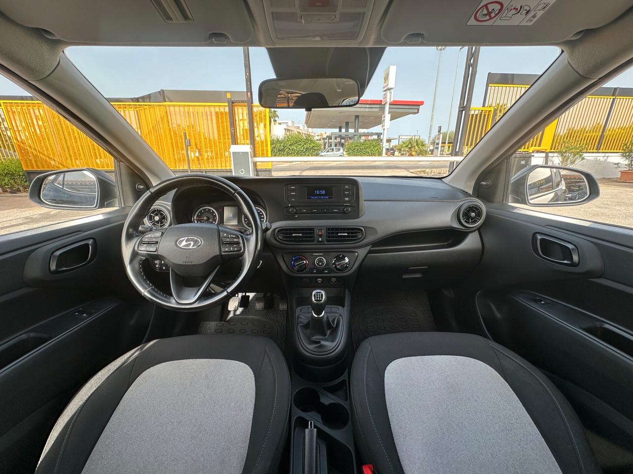 HYUNDAI i10 1.0 MPI Advanced