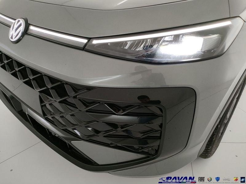 Volkswagen T-Roc 1.5 eTSI ACT 150 CV DSG R-Line (Parking Pack)