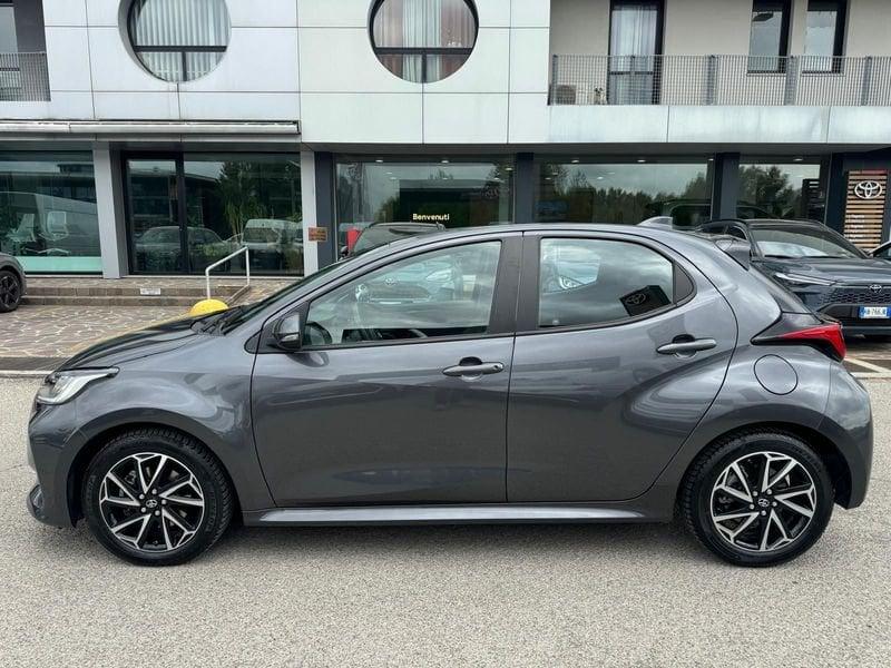 Toyota Yaris Hybrid Trend MY22