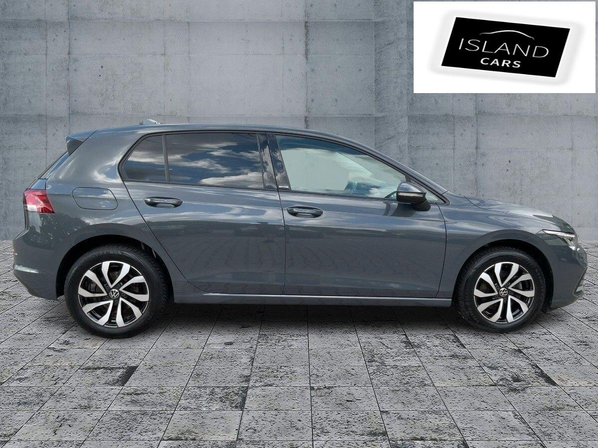 Volkswagen Golf 8 1.5 TSI 130cv NAVI.LED