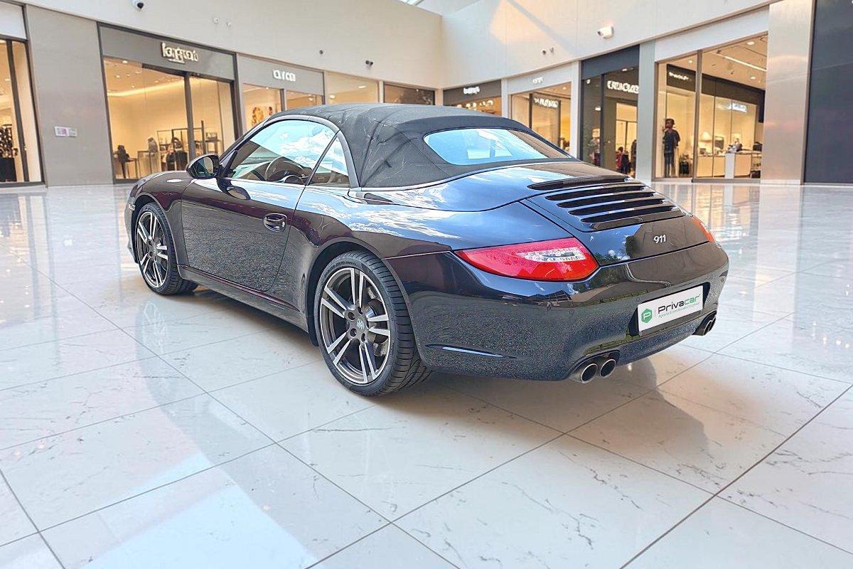 PORSCHE 911 Carrera Cabriolet Black Edition