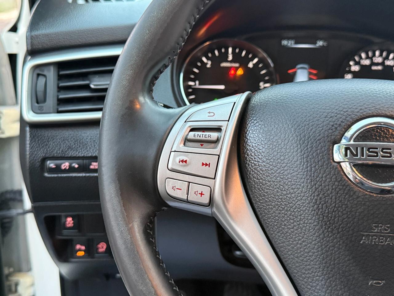 Nissan Qashqai 1.5 dCi Tekna *BIANCO PERLA - 2015