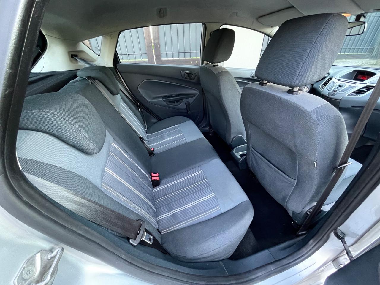 Ford Fiesta 1.2 5 porte Titanium *NEOPATENTATI*