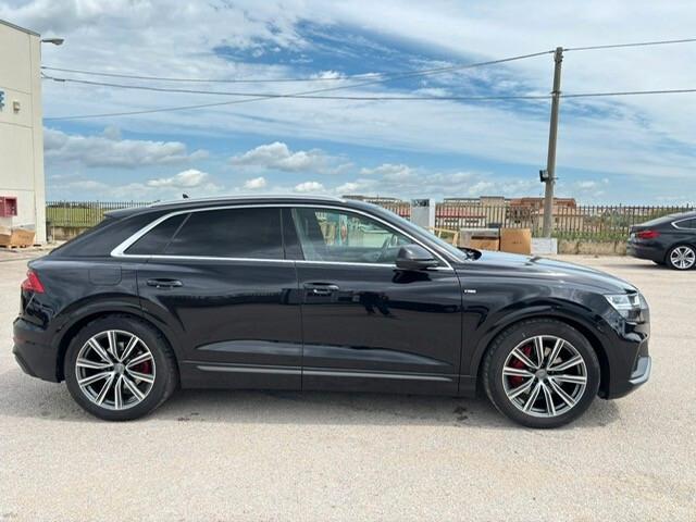 Audi Q8 45 TDI quattro tiptronic Sport