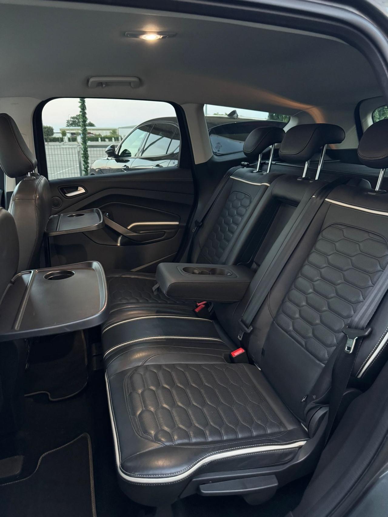 Ford Kuga 2.0 TDCI 150 CV S&S 4WD Powershift Vignale