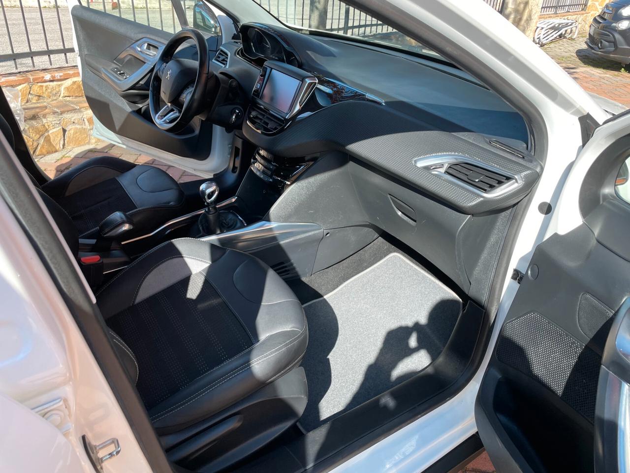 Peugeot 2008 1.6 e-HDi 115 CV Stop&Start Allure