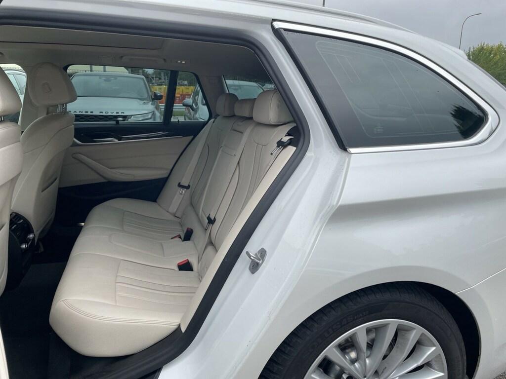 BMW Serie 5 Touring 520 d Mild Hybrid 48V Luxury Steptronic
