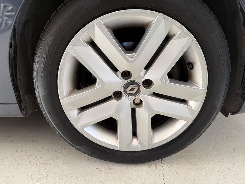 Renault Clio Clio 1.6 E-Tech hybrid Zen 140cv auto my21