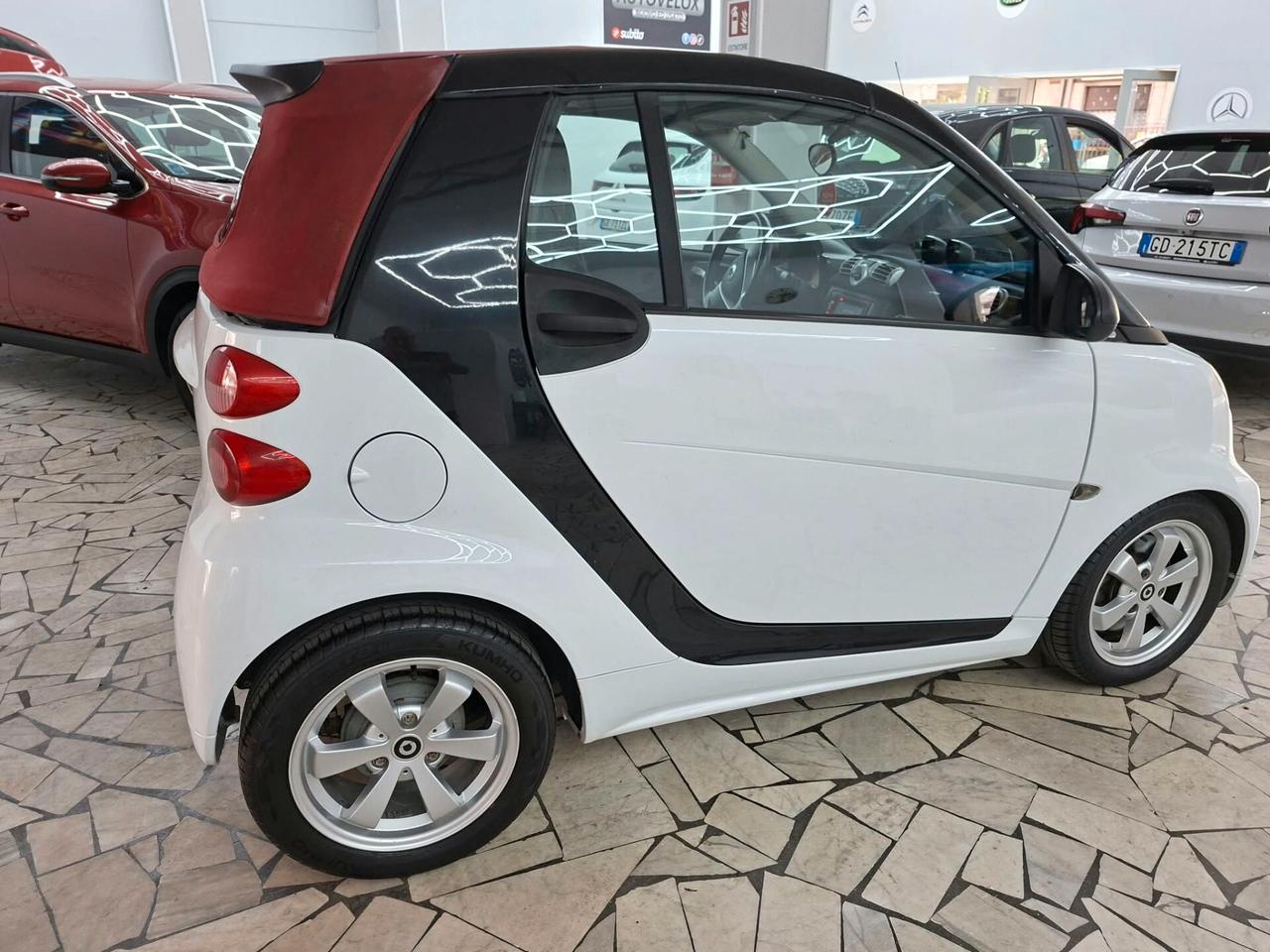 Smart ForTwo 1000 52 kW MHD cabrio passion