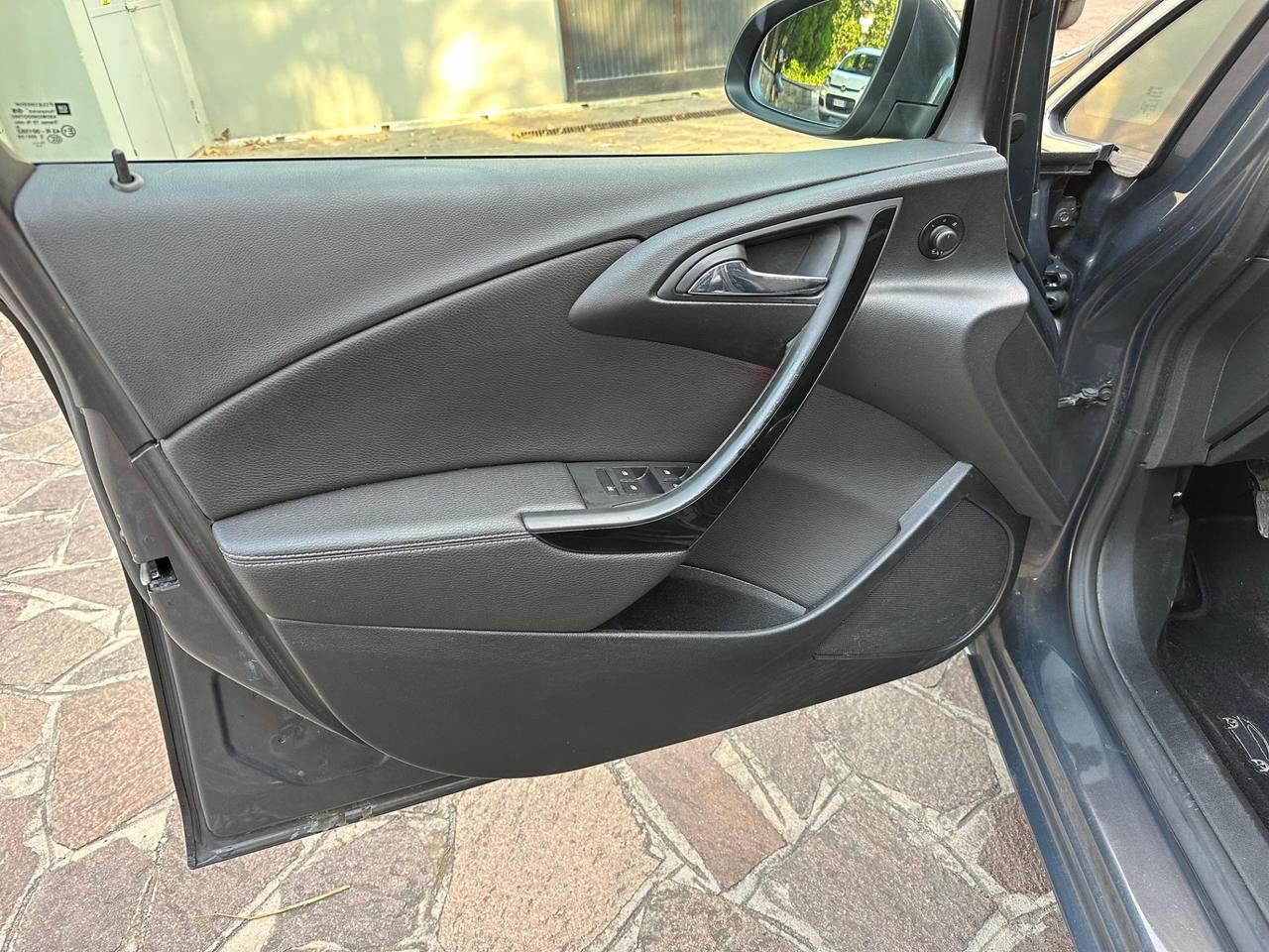 Opel Astra 1.4 Turbo 140CV 4 porte GPL Tech Advance