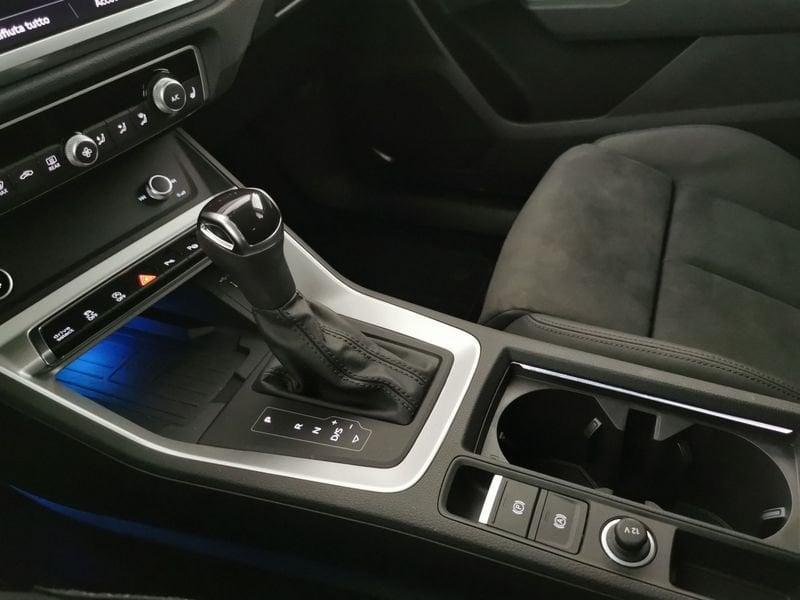 Audi Q3 Sportback 35 2.0 tdi Business Plus