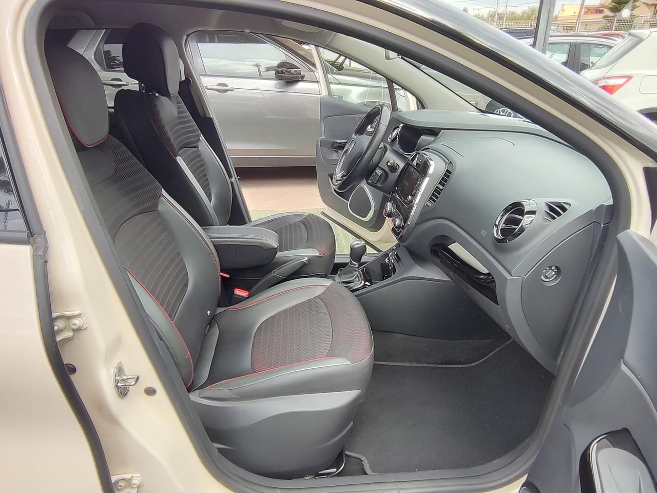 Renault Captur 1.5 dCi 90 CV CAMBIO AUTOMATICO