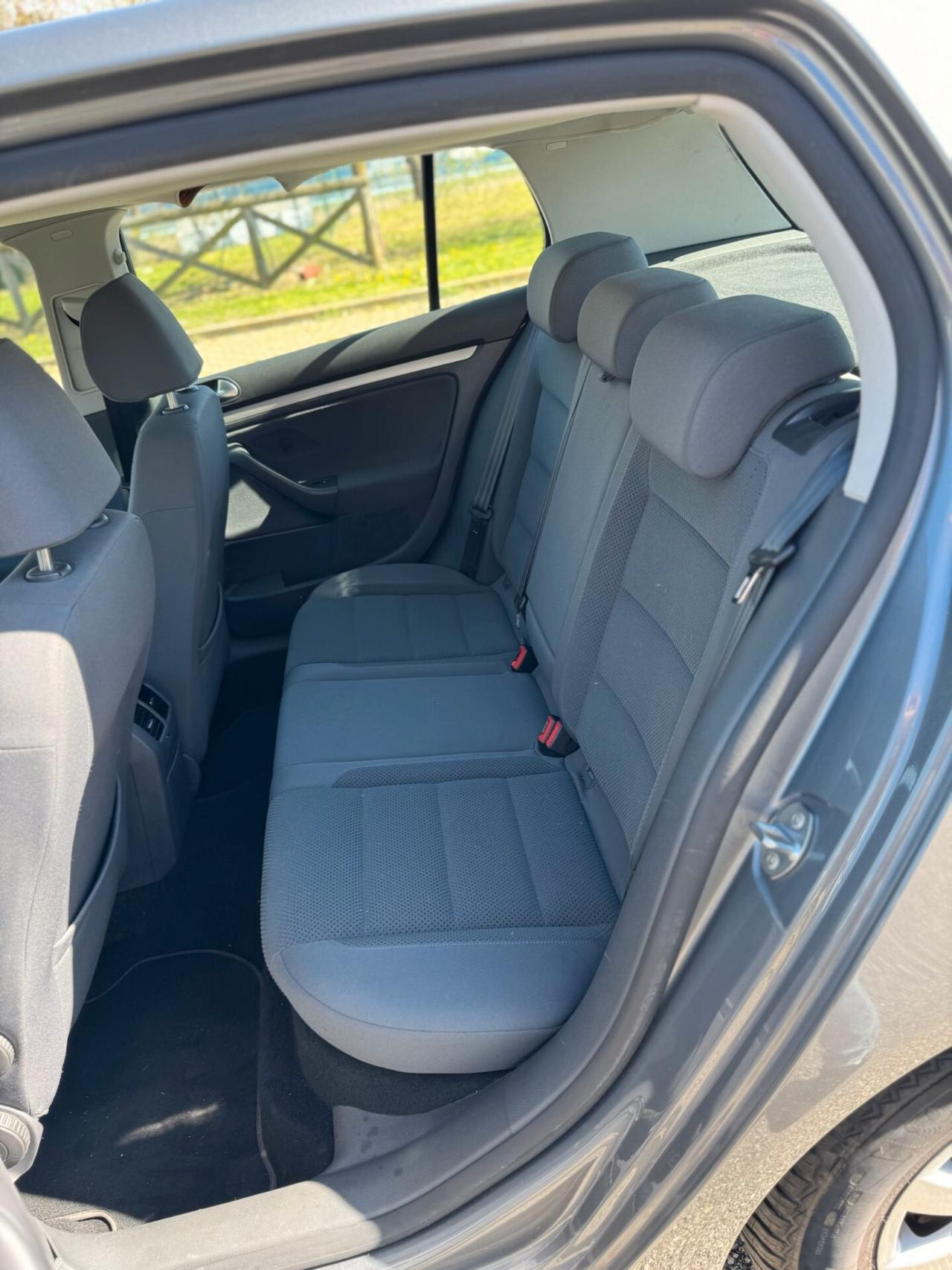 Volkswagen Golf 1.4 16V TSI 5p. DSG 7G x neopatentati