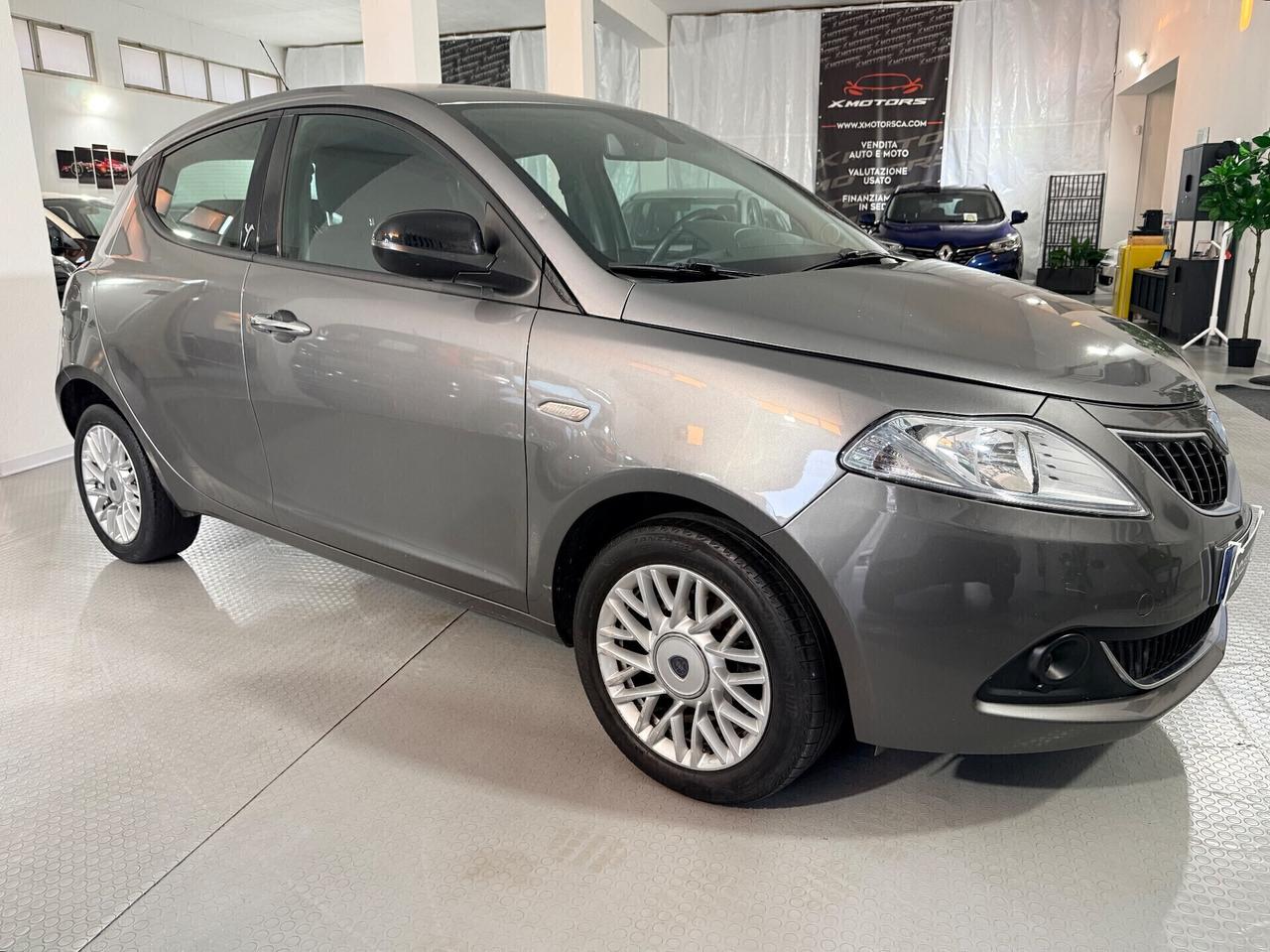 Lancia Ypsilon 1.2 69 cv 5 porte benzina