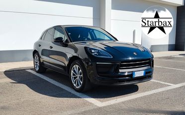Porsche Macan 2.0 Iva esposta