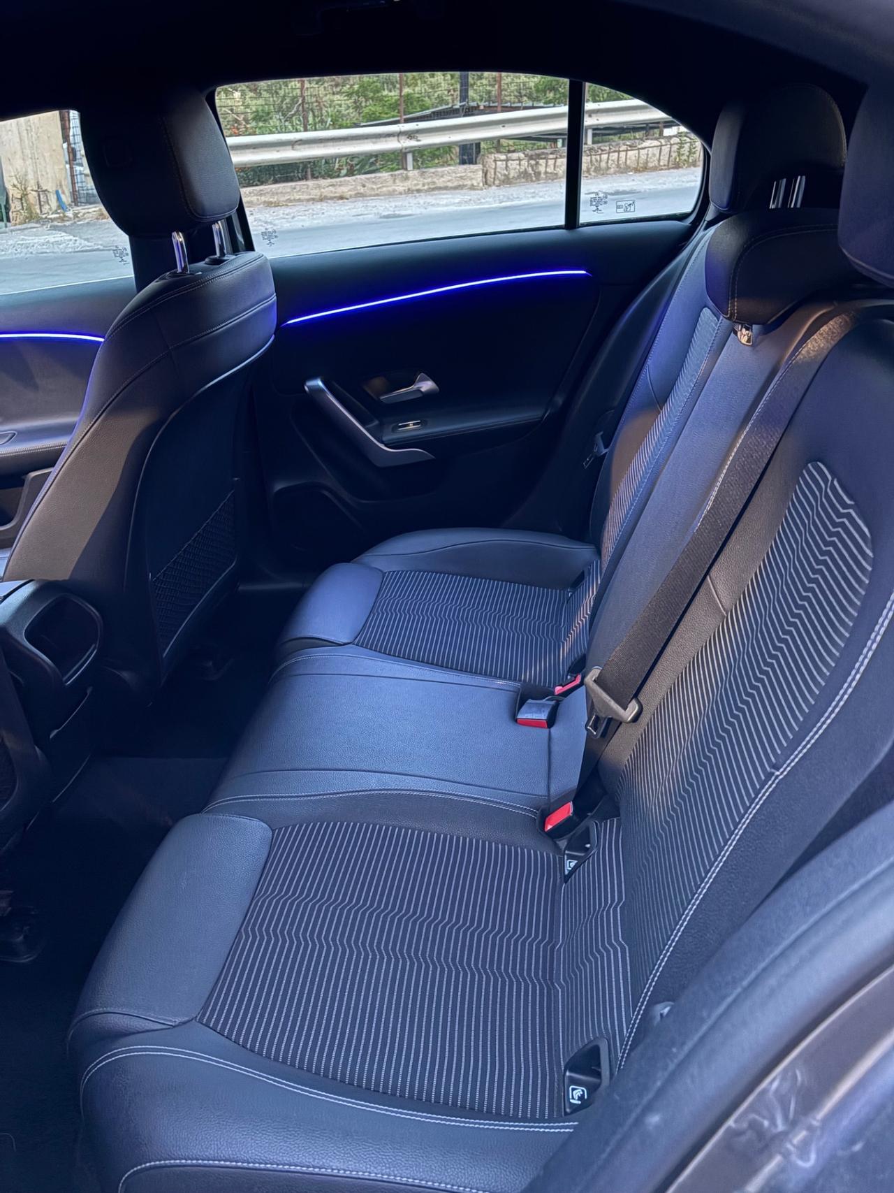 Mercedes classe A 180D Automatic luci ambient