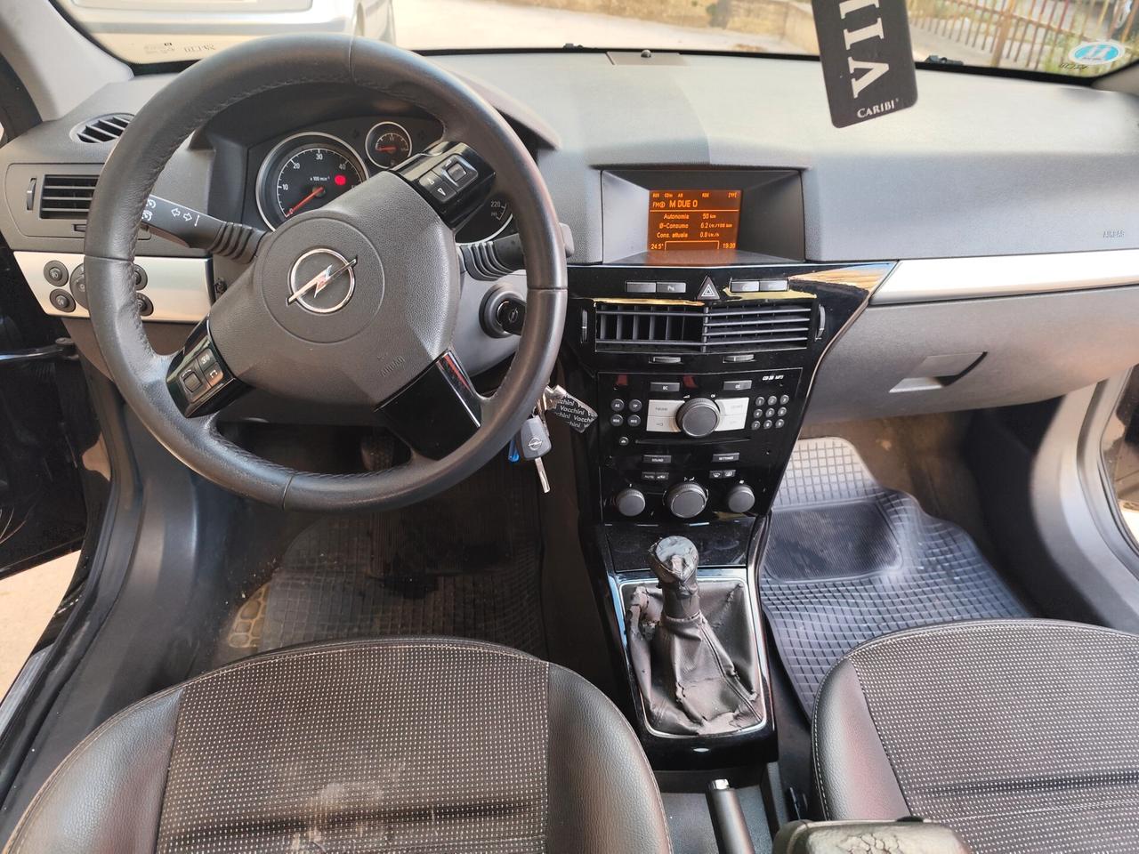 Opel Astra 1.7 CDTI 125CV 5 porte Cosmo